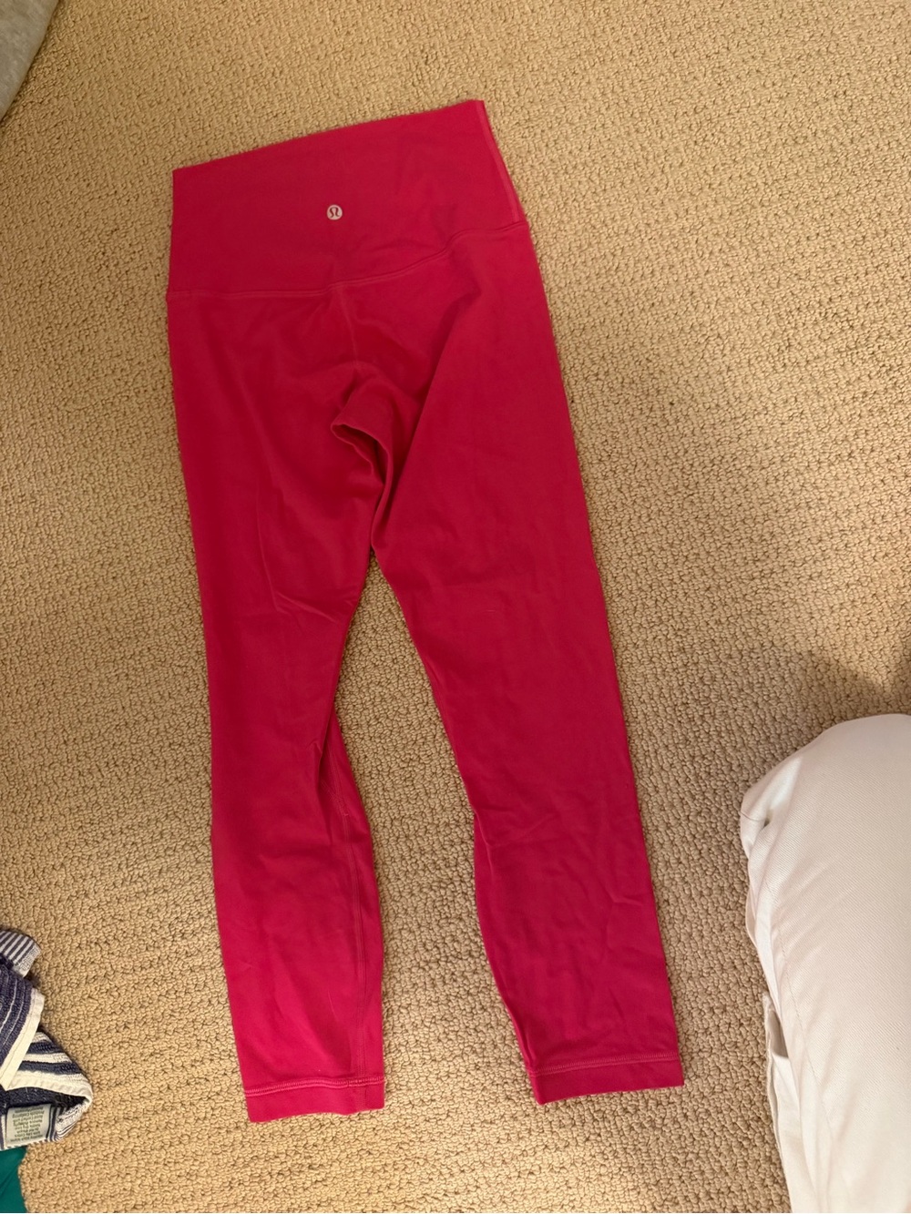 Lululemon lululemon Align™ High-Rise Crop 23" size 4 - Picture 2 of 3
